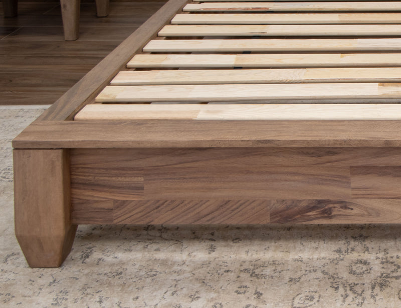 Parota Nova Upholstered King Bed
