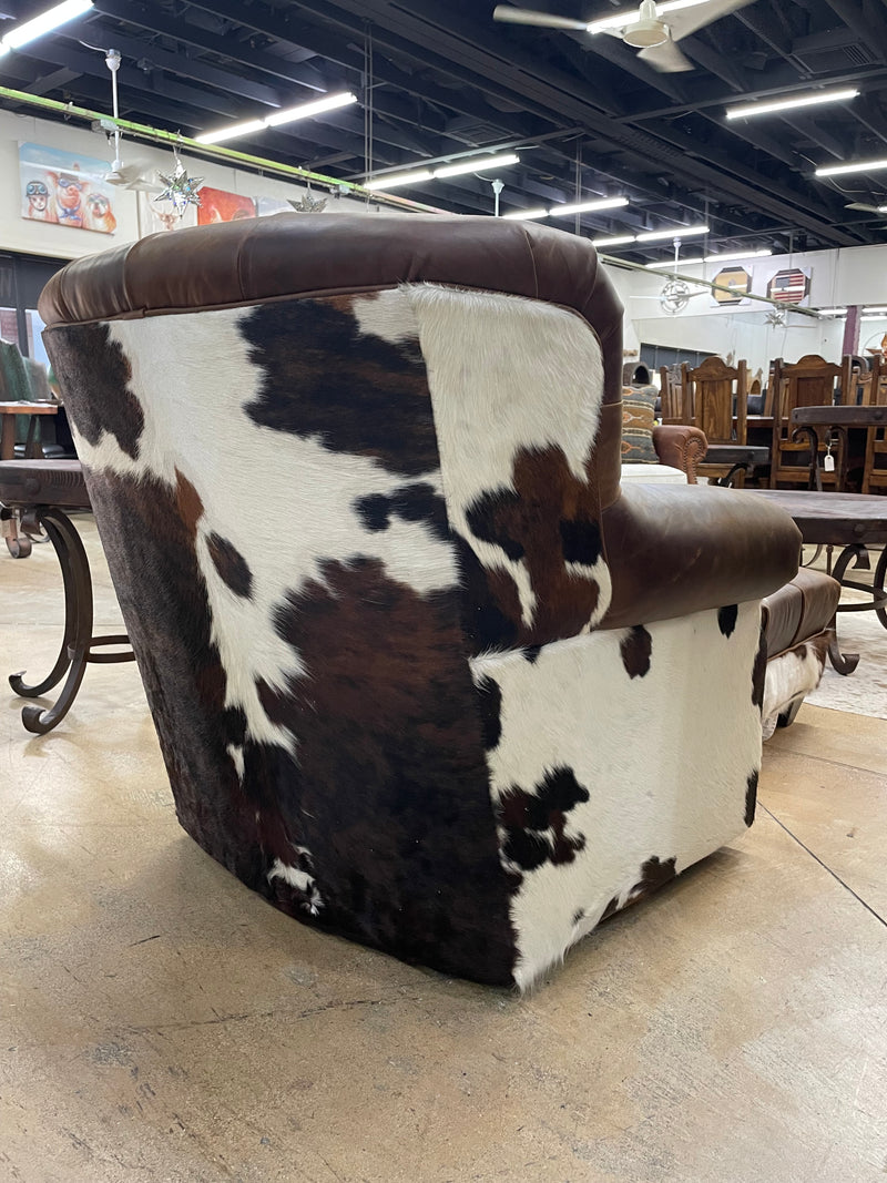 New Zealand Leather Swivel Tufted Chair by Mayo Furniture – Model 4787LH42