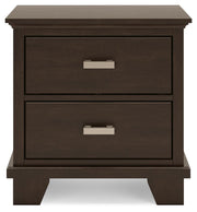 Ashley Furniture Covetown Bedroom Set with a headboard and coordinated bedroom furniture in a modern design.