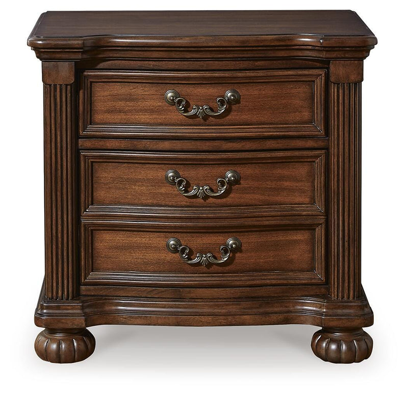Ashley Furniture Lavinton bedroom set with a headboard, showcasing a modern bedroom design and dark wood finish.
