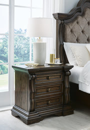 Ashley Furniture Maylee bedroom set featuring a stylish bed, matching nightstands, and a coordinated dresser in a modern design.