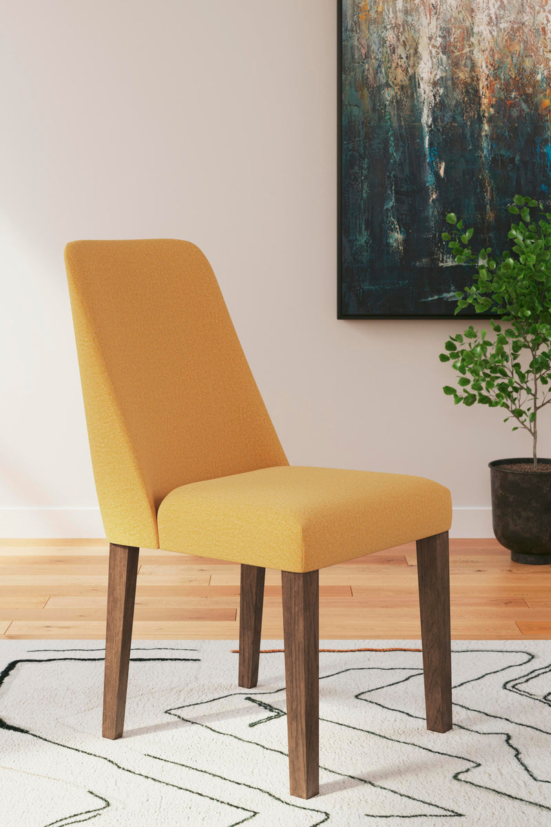 Ashley Furniture Lyncott Dining Room Set with a wooden table and matching chairs in a modern, elegant design.