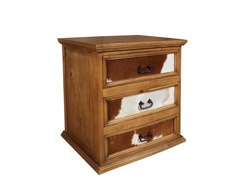 Grand Mansion 3 Dwr Nightstand