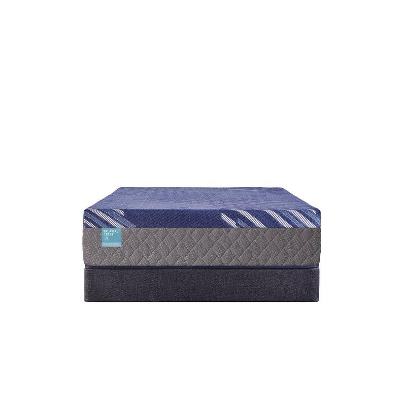 Sealy Royal Oaks Hybrid Mattress showcasing quilted top surface and plush padding for comfort and support.