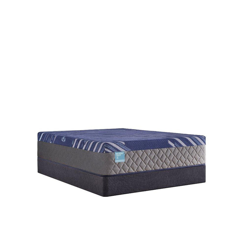 Sealy Royal Oaks Hybrid Mattress showing plush surface with quilted top and supportive layers for comfort and durability.