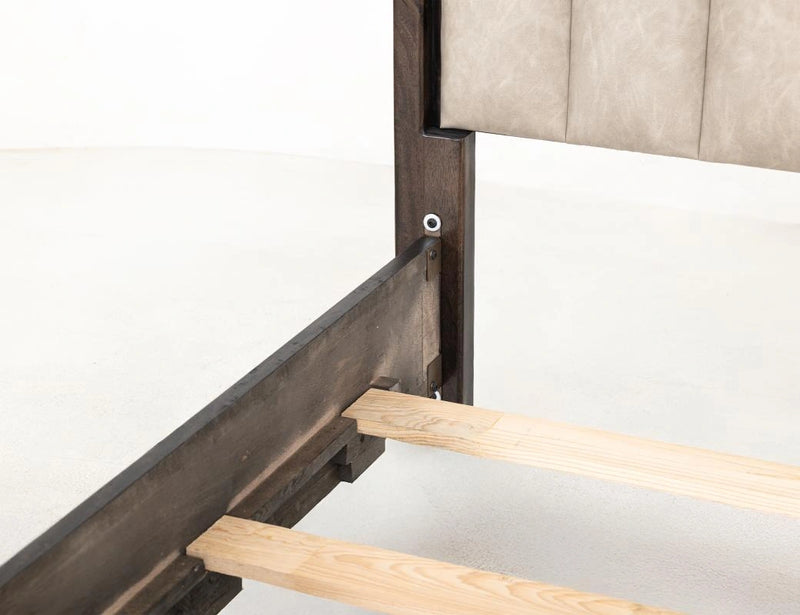 Upholstered Mezquite II, Eastern King Bed