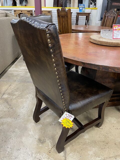 Hinges 151707 York Leather Chair Clearance Deal