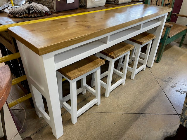 Montana Farmhouse Dining Island with 3 Stools