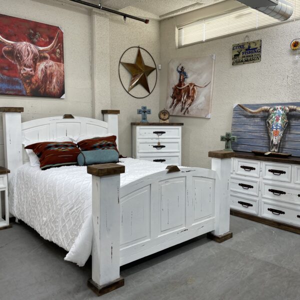 Mansion Queen Size Bedroom Set (Distressed White)